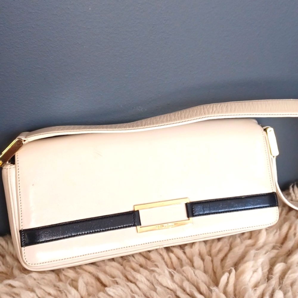 ST.JOHN genuine leather  purse